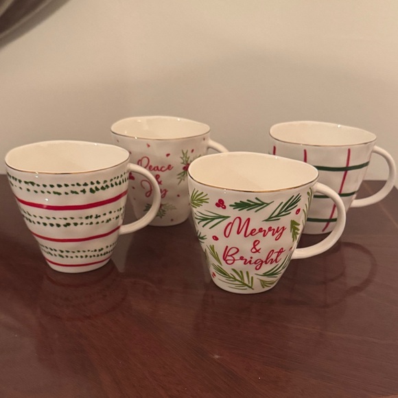 Lenox Other - Lenox Holiday Mug Set - Red, Green, and White - set of four (4) mugs